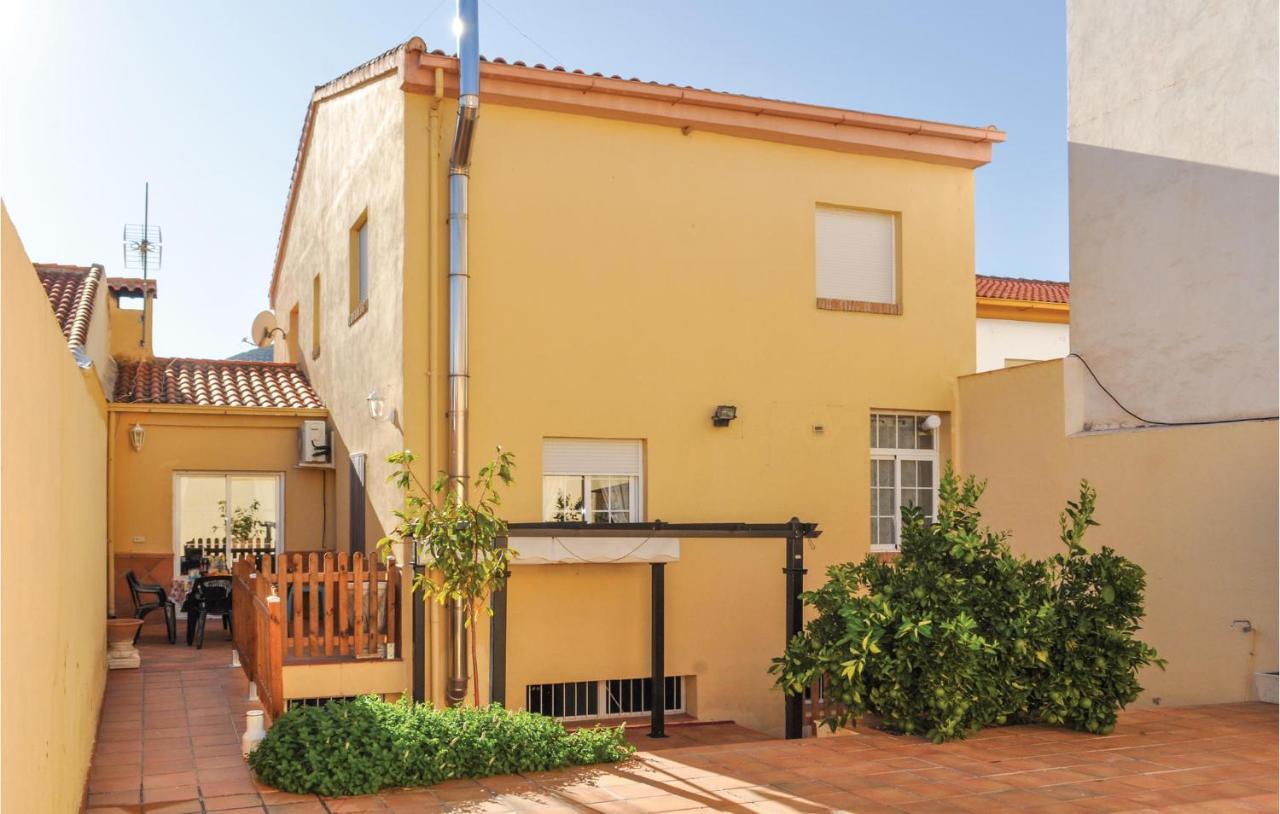 Cozy Home In Olivares With Outdoor Swimming Pool Esterno foto