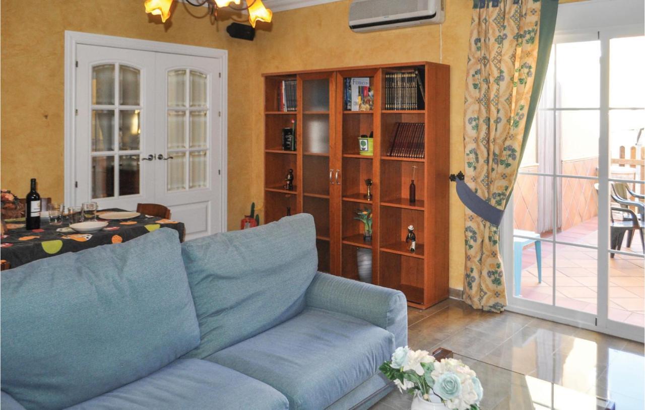 Cozy Home In Olivares With Outdoor Swimming Pool Esterno foto
